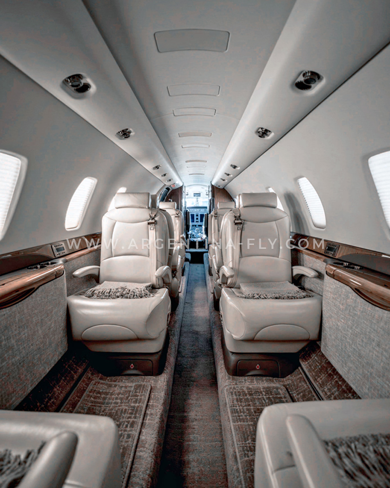 Assentos Citation Sovereign � conforto em voos privados