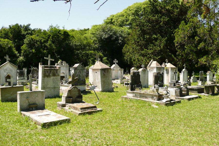 Cemitrio ilha Martn Garca